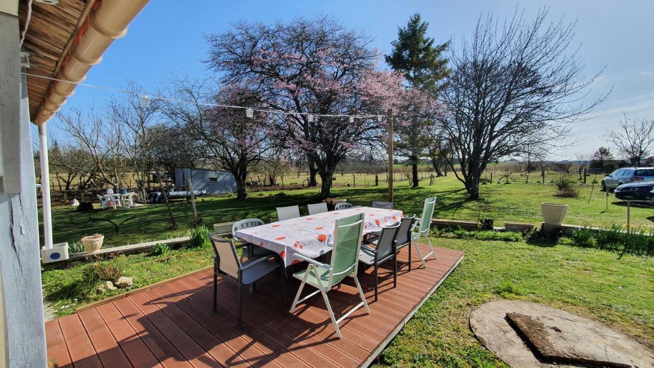 Grande Maison Avec Jardin, Animaux,Au Calme Yviers Exterior photo