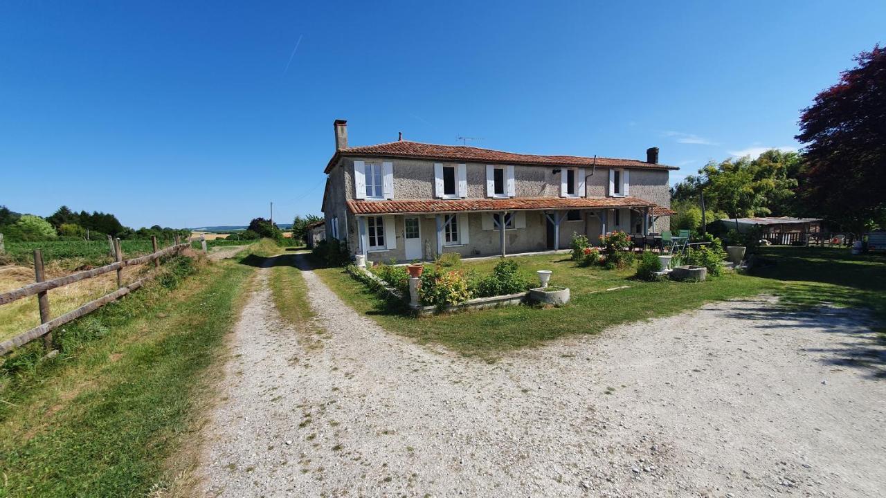 Grande Maison Avec Jardin, Animaux,Au Calme Yviers Exterior photo